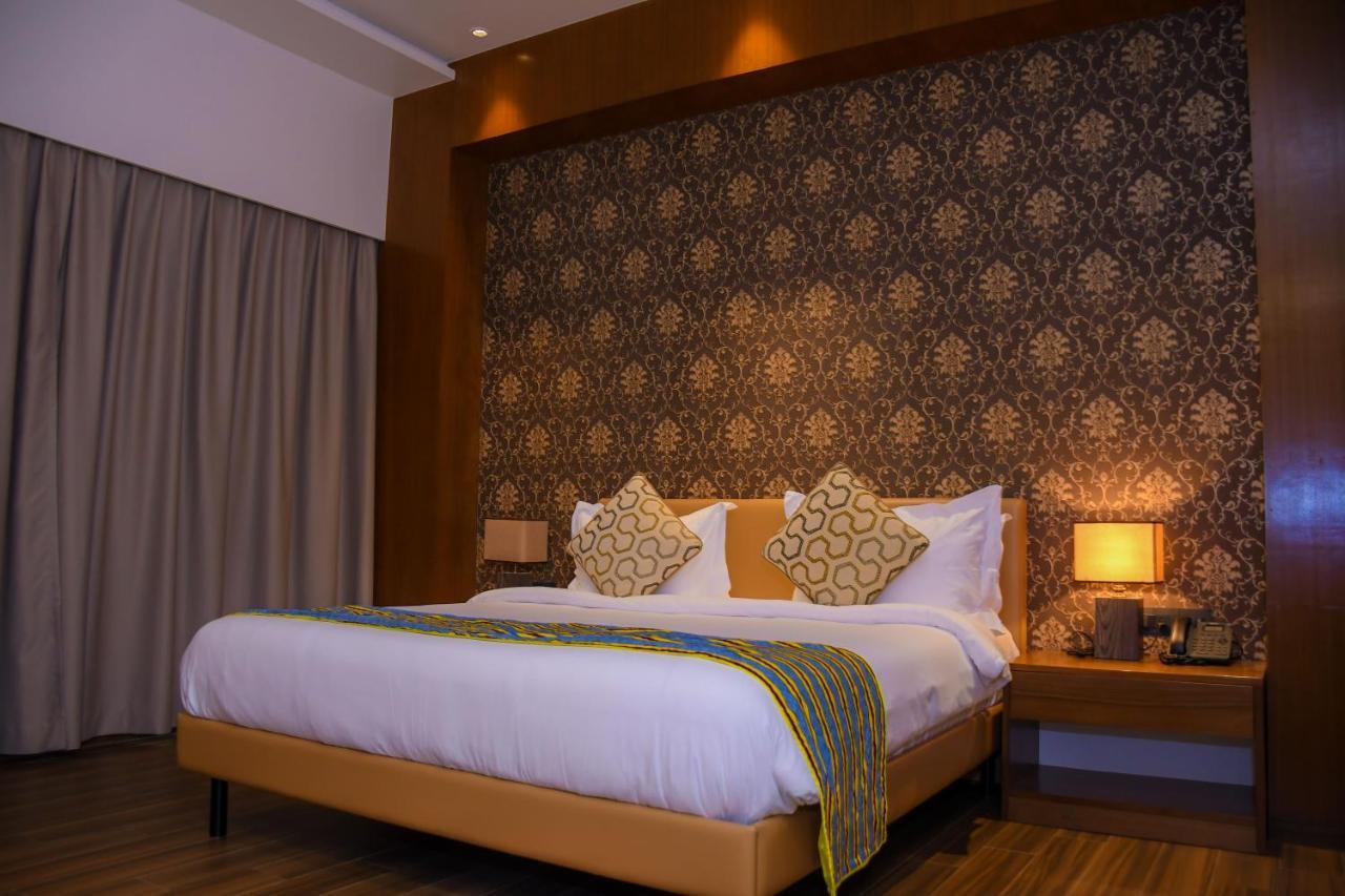 Aqua Inn Hotel Kinshasa Eksteriør bilde