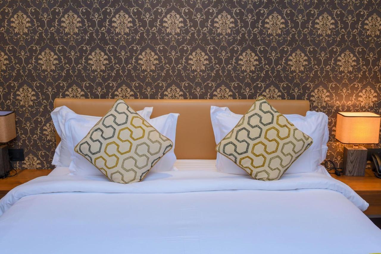 Aqua Inn Hotel Kinshasa Eksteriør bilde